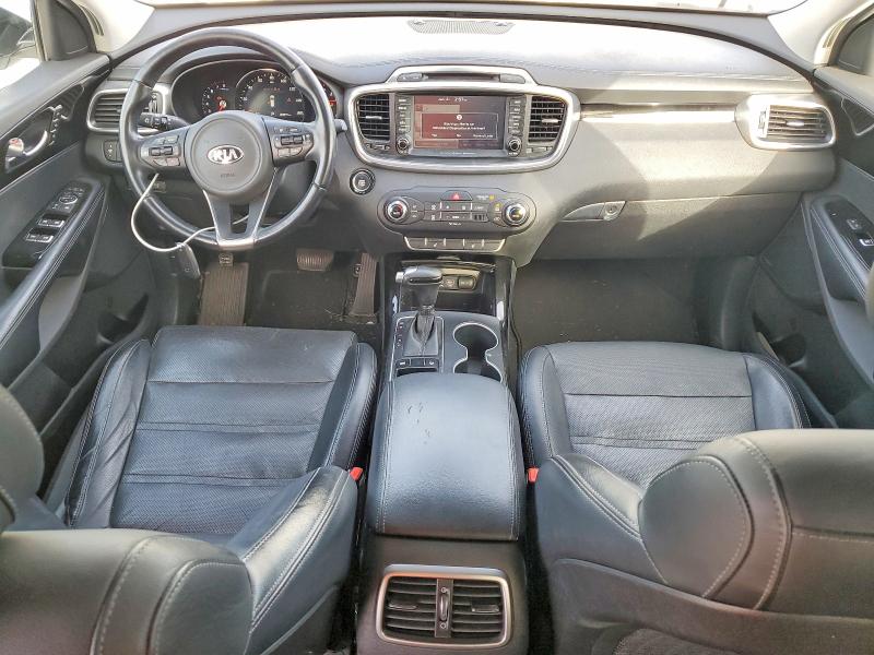 Фото 8 - KIA SORENTO