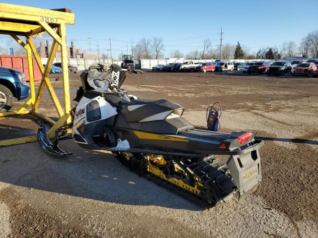 SKI-DOO SNOWMOBILE 2012