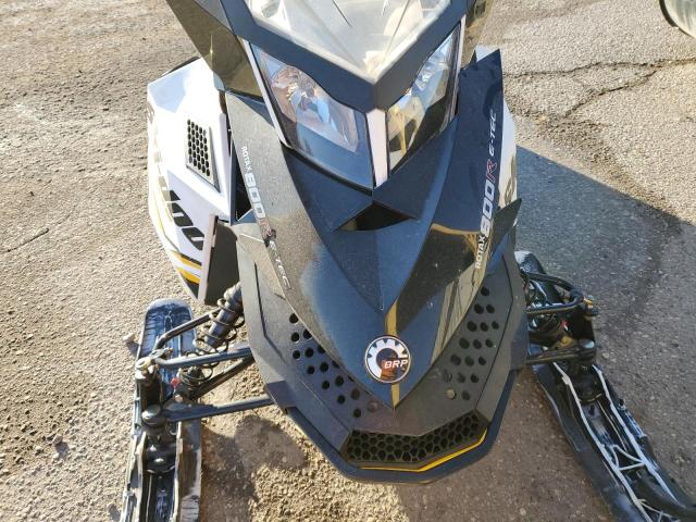 SKI-DOO SNOWMOBILE 2012