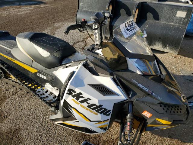 SKI-DOO SNOWMOBILE 2012