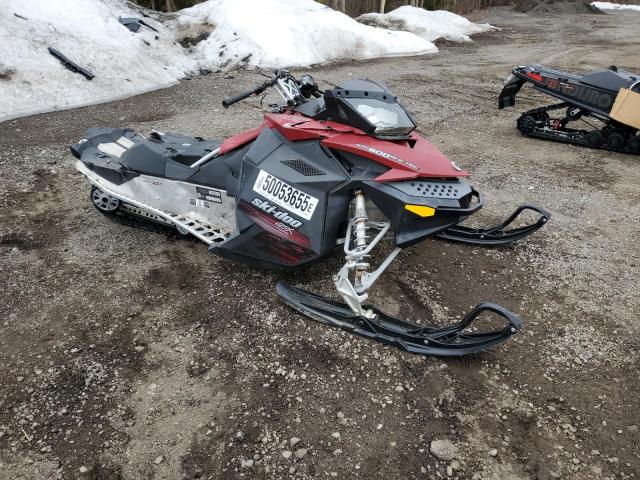SKI-DOO SNOWMOBILE 2009