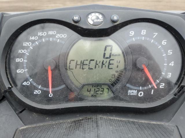 SKI-DOO SNOWMOBILE 2009