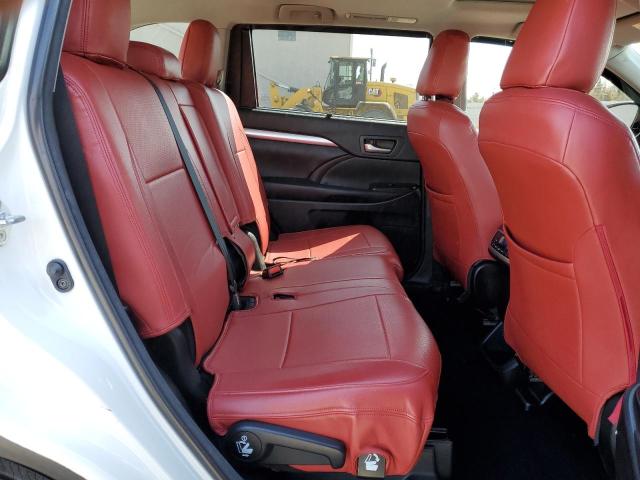 Фото 11 - TOYOTA HIGHLANDER