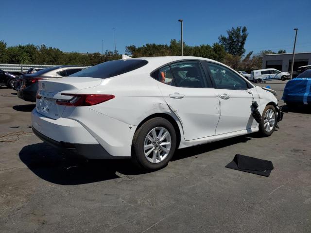 Фото 3 - TOYOTA CAMRY