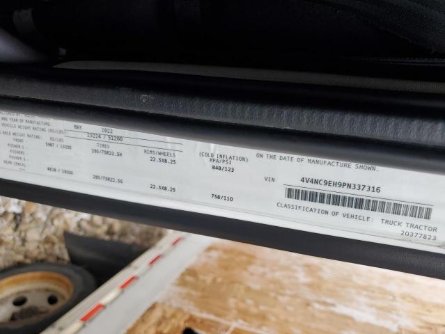 Фото 10 - VOLVO All Models