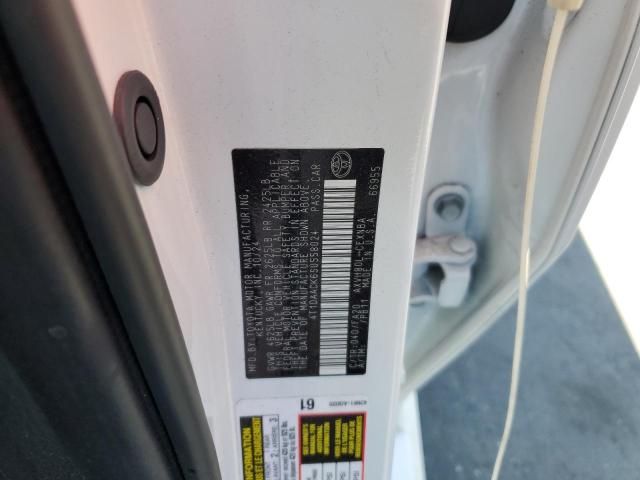 Фото 12 - TOYOTA CAMRY