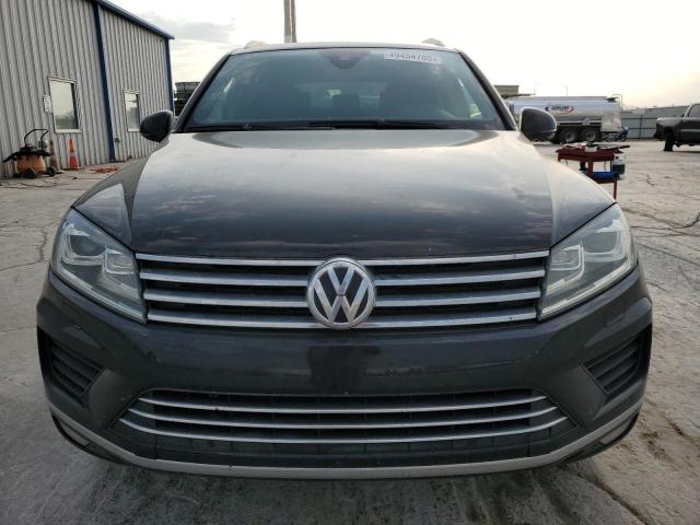 VOLKSWAGEN TOUAREG 2017 VIN WVGRF7BP4HD002570