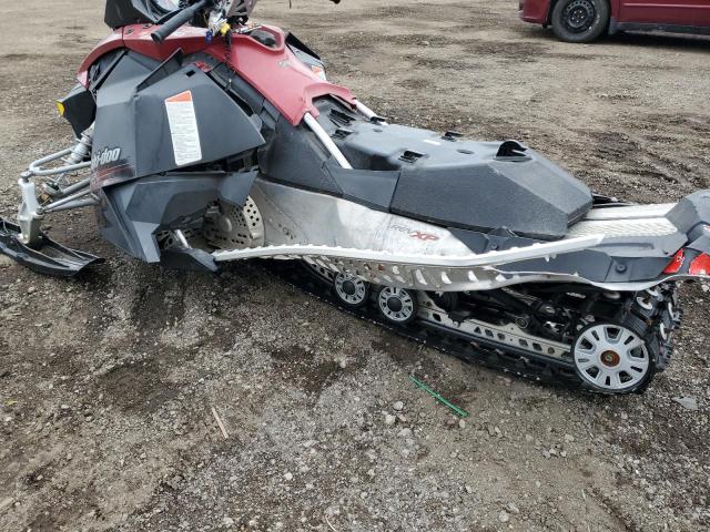 SKI-DOO SNOWMOBILE 2009