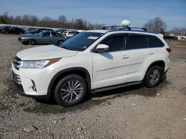 Фото 1 - TOYOTA HIGHLANDER