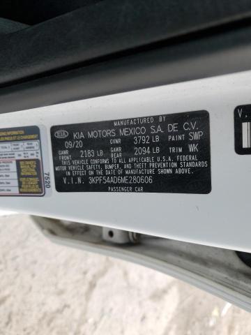 Фото 12 - KIA FORTE