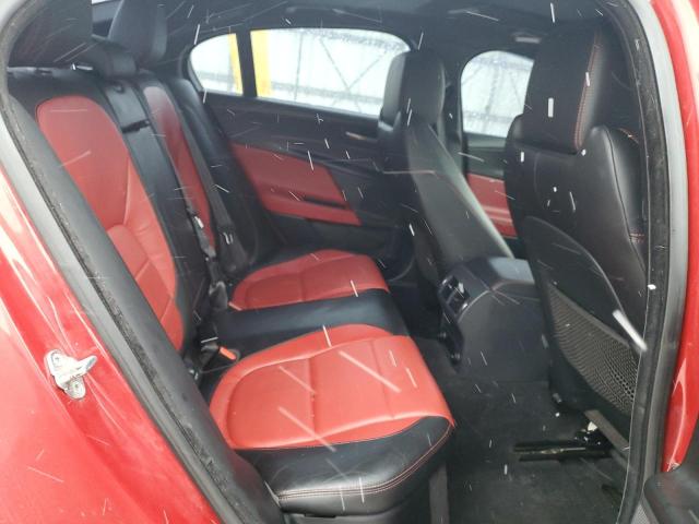 Фото 10 - JAGUAR XE