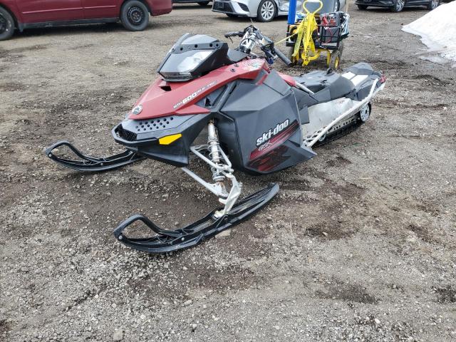 SKI-DOO SNOWMOBILE 2009