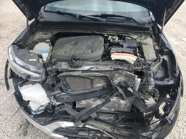 Фото 11 - VOLVO XC40