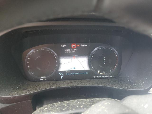 Фото 9 - VOLVO XC40