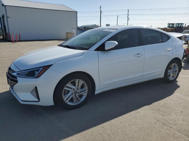 Фото 1 - HYUNDAI ELANTRA