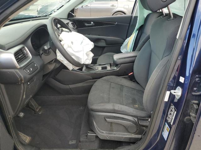 Фото 7 - KIA SORENTO