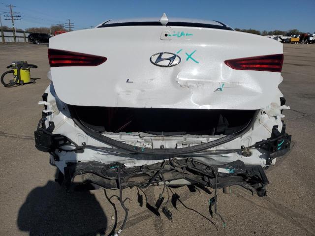 Фото 6 - HYUNDAI ELANTRA