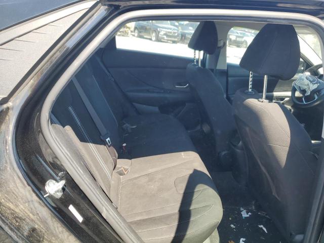 Фото 10 - HYUNDAI ELANTRA