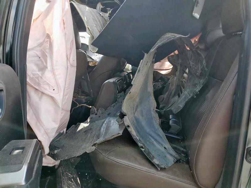 Фото 10 - TOYOTA TACOMA