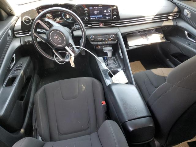 Фото 8 - HYUNDAI ELANTRA