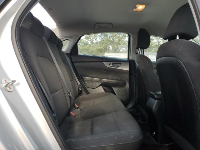 Фото 10 - KIA FORTE