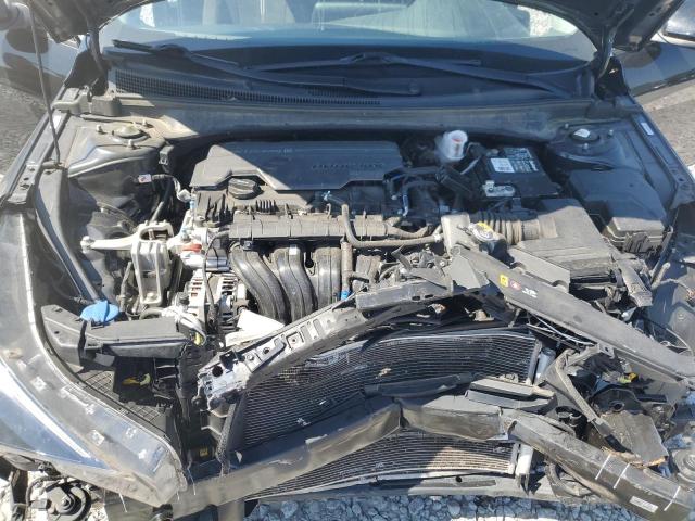 Фото 11 - HYUNDAI ELANTRA