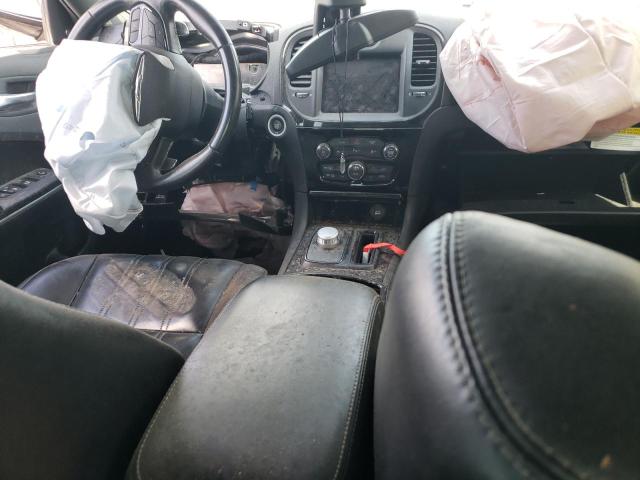 Фото 8 - CHRYSLER 300