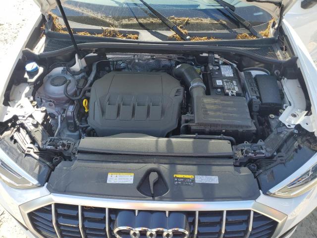 Фото 11 - AUDI Q3