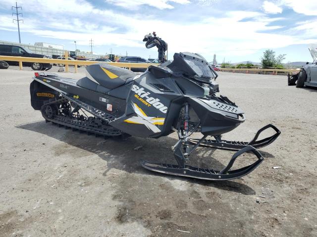 SKI-DOO SUMIT 2012