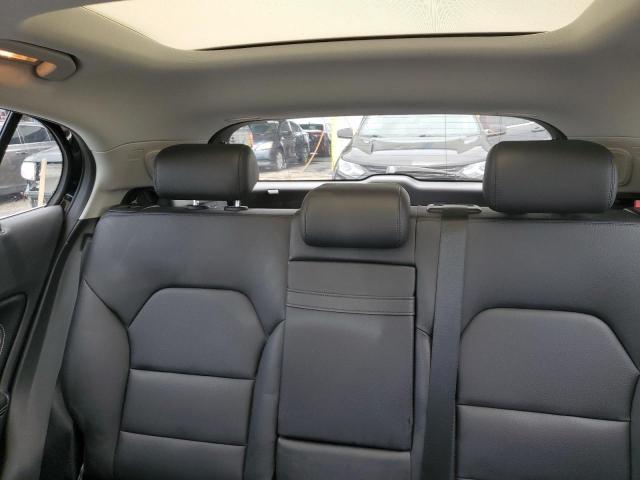 Фото 10 - MERCEDES-BENZ GLA-CLASS