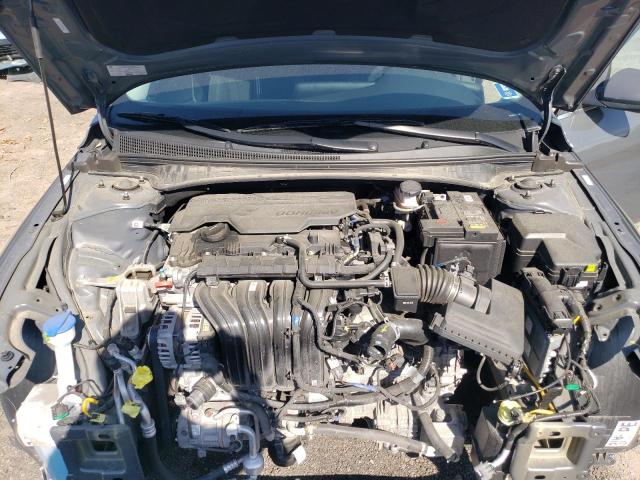 Фото 11 - HYUNDAI ELANTRA