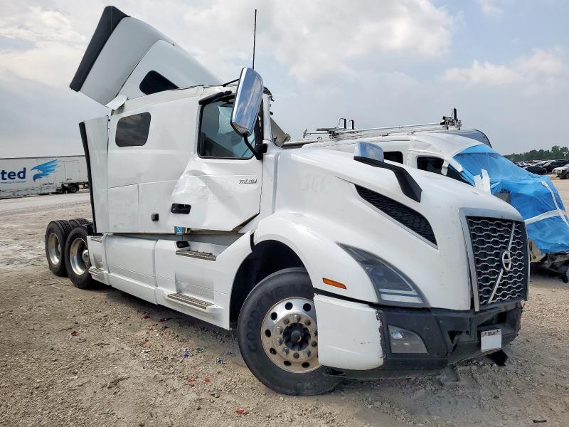 Фото 1 - VOLVO All Models