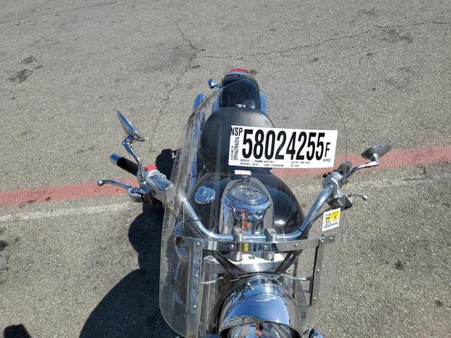 SUZUKI CYC VL/VLR 2013