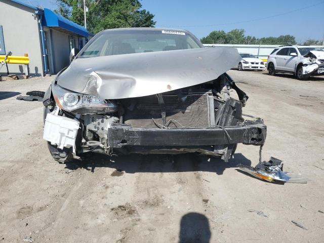 Фото 5 - TOYOTA CAMRY