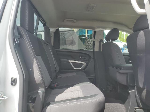 Фото 10 - NISSAN TITAN