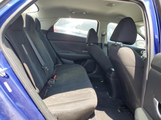 Фото 10 - HYUNDAI ELANTRA