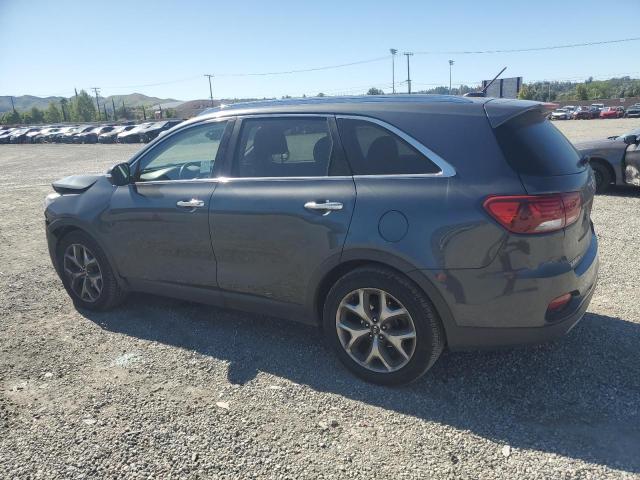 Фото 2 - KIA SORENTO