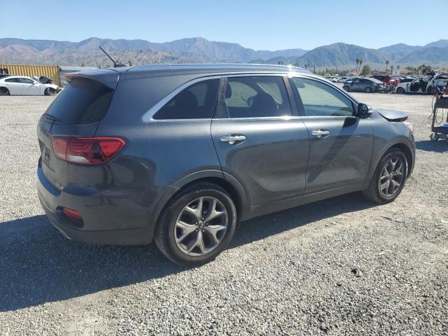 Фото 3 - KIA SORENTO