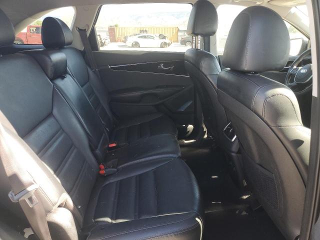 Фото 11 - KIA SORENTO