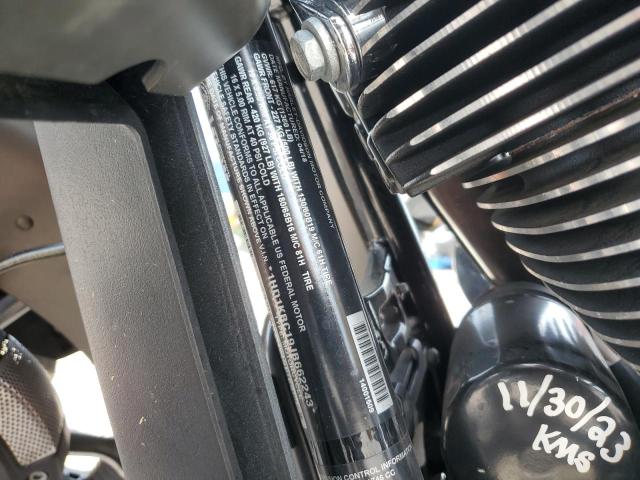 HARLEY-DAVIDSON FL 2018