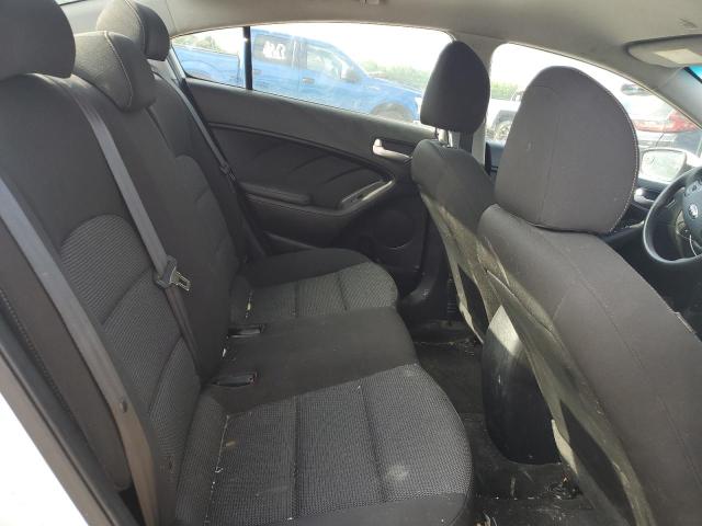 Фото 10 - KIA FORTE