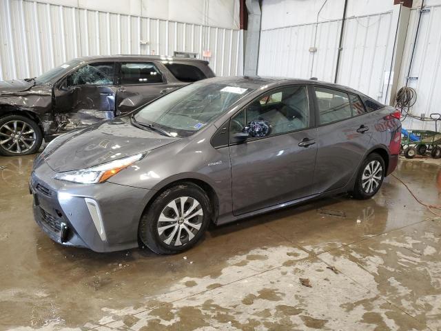 Фото 1 - TOYOTA PRIUS