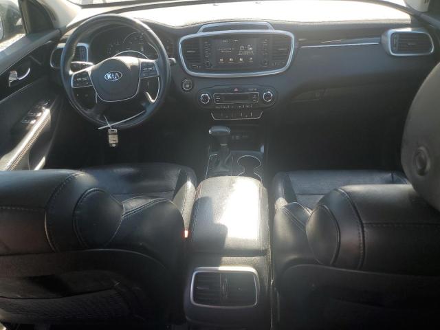 Фото 8 - KIA SORENTO