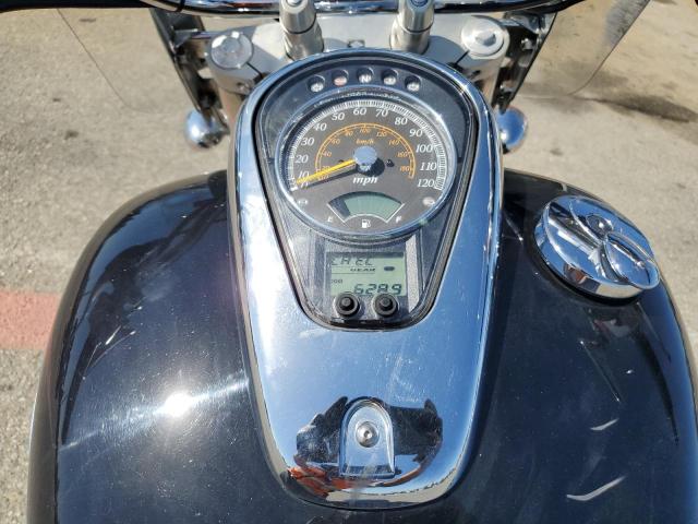 SUZUKI CYC VL/VLR 2013