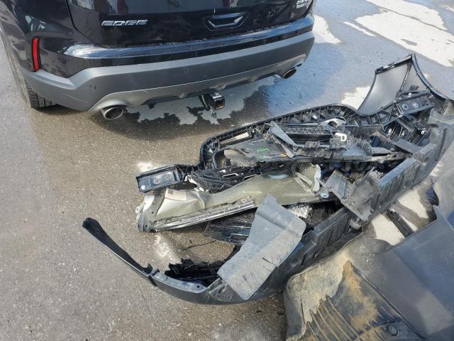 Фото 13 - FORD EDGE