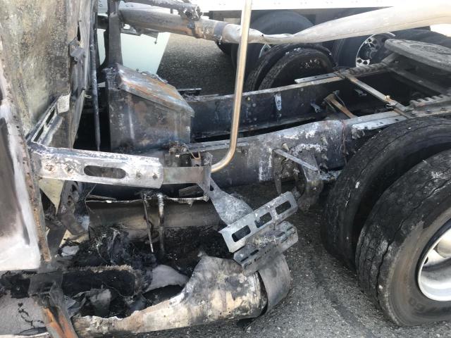 Фото 10 - VOLVO VN