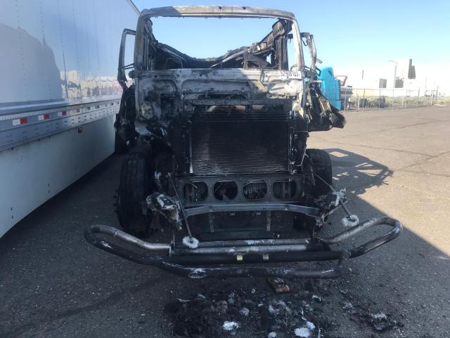 Фото 9 - VOLVO VN