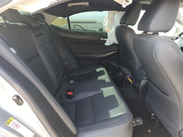 Фото 10 - LEXUS IS