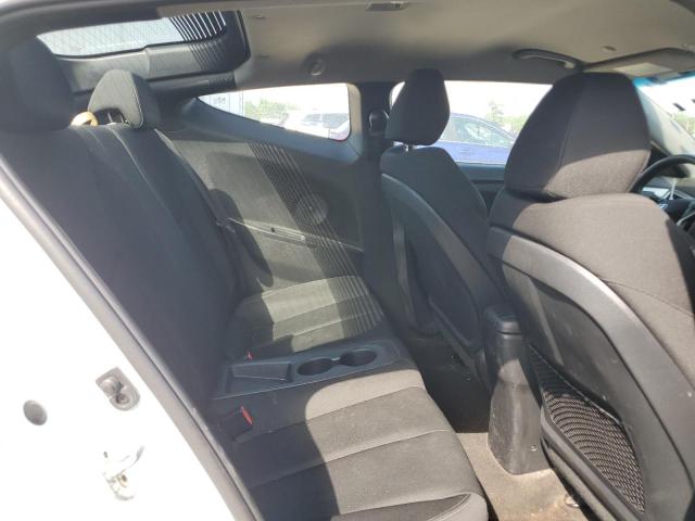 Фото 10 - HYUNDAI VELOSTER