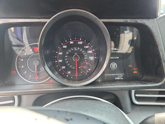 Фото 9 - HYUNDAI ELANTRA